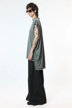 MUSCULOSA WOODS GRIS en internet