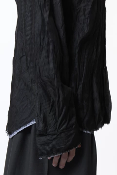 UNKNOWING BLACK SHIRT on internet