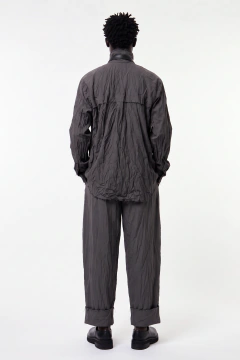 CAMISA SATELLITE GRIS OSCURO en internet