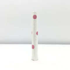 Bengala blanca con lunares rosas