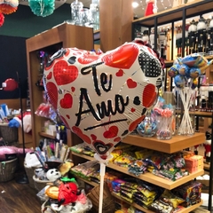 Globo corazón te amo letra negra
