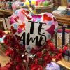 Globo corazón te amo fondo muchos corazones 18”