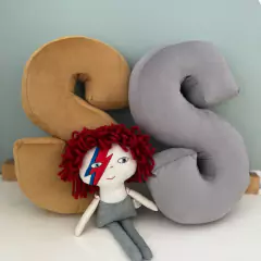 Letra almohadón EN STOCK en internet