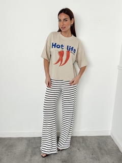 REMERA HOT LIFE (D4054) en internet