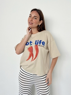 REMERA HOT LIFE (D4054) - Shiloh
