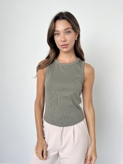 MUSCULOSA ERIN (D3974) en internet