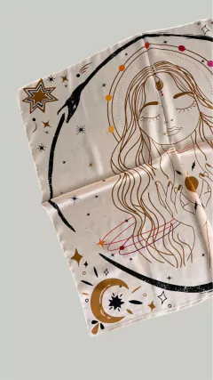 PAÑUELO UNIVERSE (B510) en internet