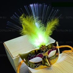 Mascaras Antifaces Veneciana C/ Plumas Y Luz Led Destacate - Cotillon Eli