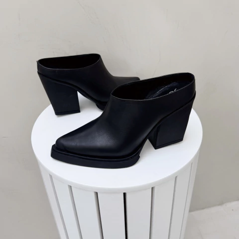 NICKY CUERO NEGRO - comprar online