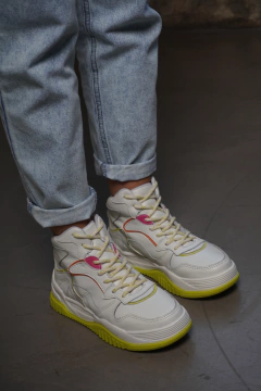 Blake Cuero Blanco y Lima