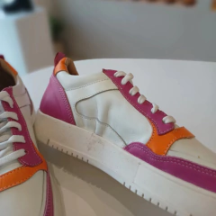 Bogna Cuero Blanco y Fucsia (cuero arrugado pie izquierdo) - Juanita Shoes
