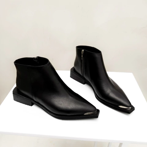 MARLINA CUERO NEGRO - comprar online