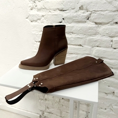 MARGOT CUERO CHOCOLATE - Juanita Shoes