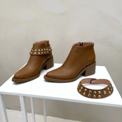 DORIAN CUERO CAMEL en internet