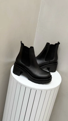 SURI CUERO NEGRO - Juanita Shoes