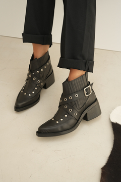 Nairobi Cuero Negro
