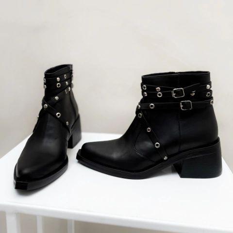 DALMA CUERO NEGRO - comprar online