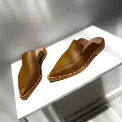 URSULA CUERO CAMEL - comprar online