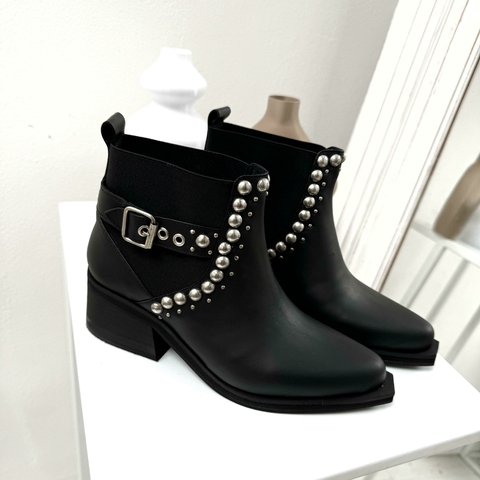 MORELA CUERO NEGRO - comprar online