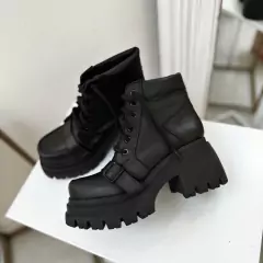 Berlin Cuero Negro