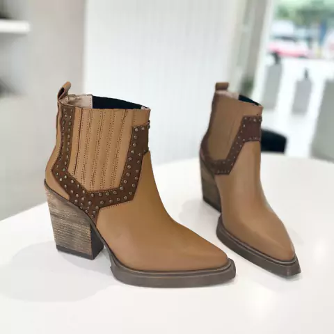 ARROW CUERO CAMEL - comprar online