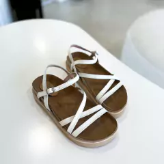 JANA CUERO BLANCO en internet