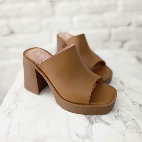 SAKURA CUERO CAMEL