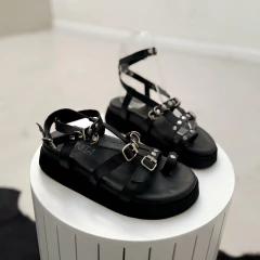 EMMA CUERO NEGRO en internet