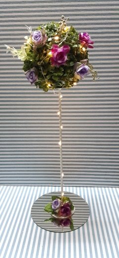CENTRO DE MESA ARBOL CON ESPEJO FLORES Y LUCES LED - comprar online