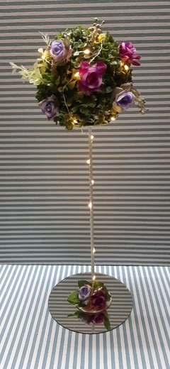 CENTRO DE MESA ARBOL CON ESPEJO FLORES Y LUCES LED - tienda online