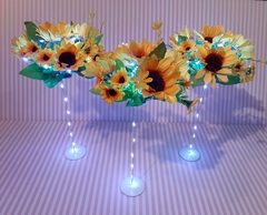 centro de mesa ramo de girasoles con luz led - Somos tu Evento