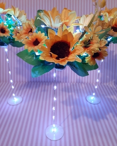 centro de mesa ramo de girasoles con luz led - Somos tu Evento