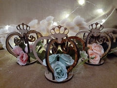 Souvenir corona con flores - comprar online