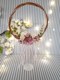 Imagen de centro de mesa atrapa sueños floral