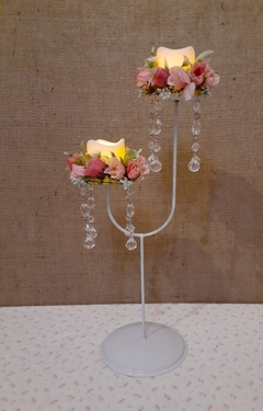 Candelabro con caireles y flores - comprar online