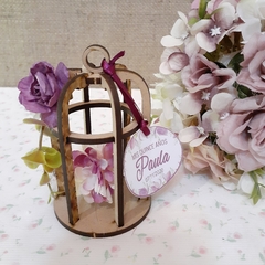 souvenir jaulita de madera con flores