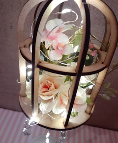 centro de mesa jaula con flores caireles y luces led - comprar online
