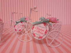 Souvenir Mini Bici corazón Con Flores Y Tarjeta en internet