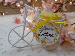 Souvenir Mini Bici redonda Con Vela Y Tarjeta