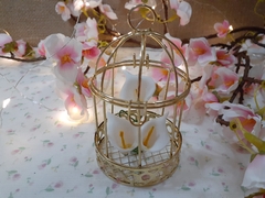 Souvenir Jaulita Dorada Con Flores - tienda online