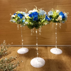 Imagen de Centro de mesa floral 45 cm con caireles y luces led
