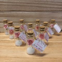 souvenir frasquito con rosa y givre