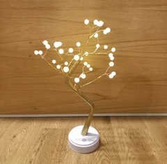 CENTRO DE MESA DECORACION ARBOL LED 36 LUCES en internet
