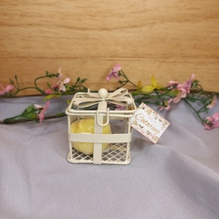 Souvenir Cajita De regalo alambre con rosa de jabon - comprar online