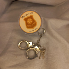 llavero esposas con cajita personalizada en internet