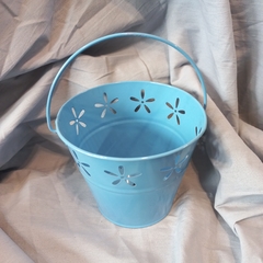 Balde Con MANIJA CALADO FLORES Metal 12,5 X 15 Cm - comprar online