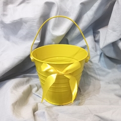Balde amarillo Con Moño 12 Cm en internet