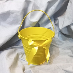 Balde amarillo Con Moño 12 Cm - Somos tu Evento