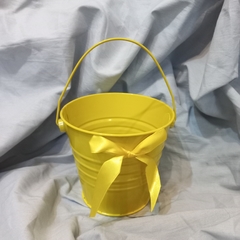 Balde amarillo Con Moño 12 Cm