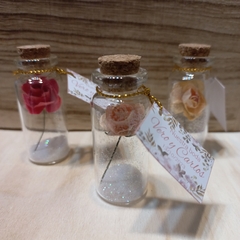 souvenir frasquito con rosa y givre en internet